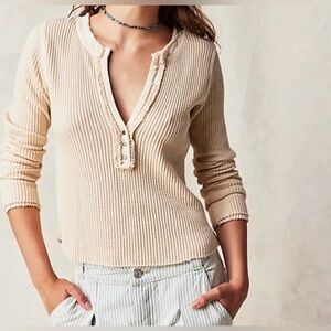 NWOT FREE PEOPLE ONE Colt Top size medium waffle knit Henley boho cream